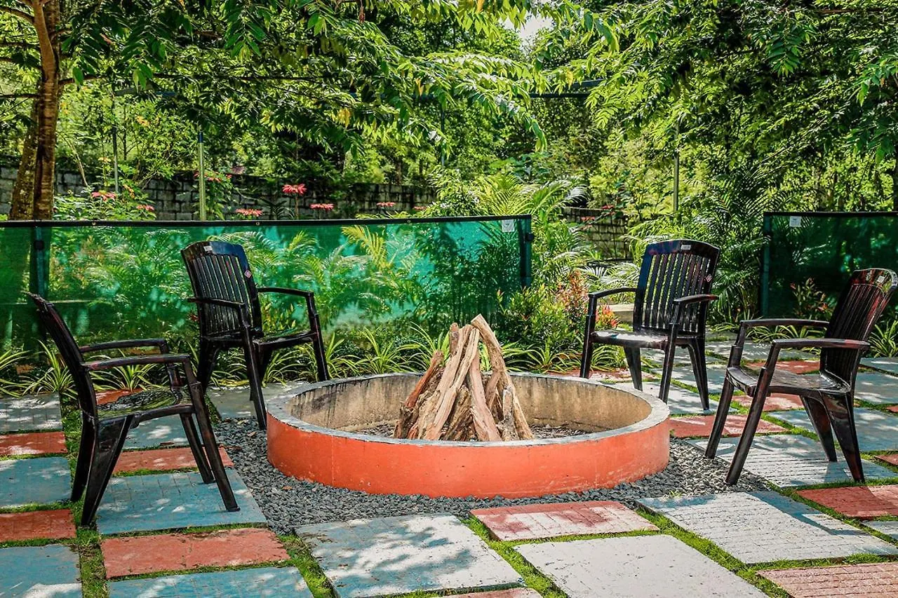 וואיאנאד Green Aura By Bob Hotels הודו